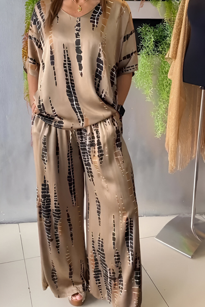 Vivian | Casual two-piece set with a crew neck