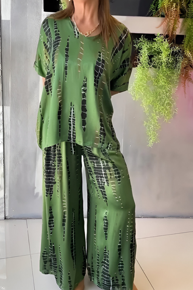 Vivian | Casual two-piece set with a crew neck