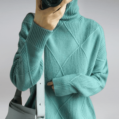 SARA | Soft turtleneck sweater