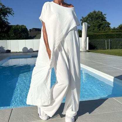 Sheila | Set of a solid-colored top and low-cut pants